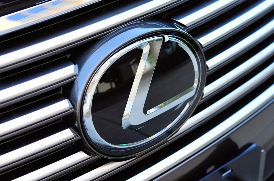  Lexus LS460 2013 года  (фото 108 из 111)